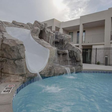 Lofts 13 4-Bedroom Modern Loft Steps From The Pool سانت جورج المظهر الخارجي الصورة