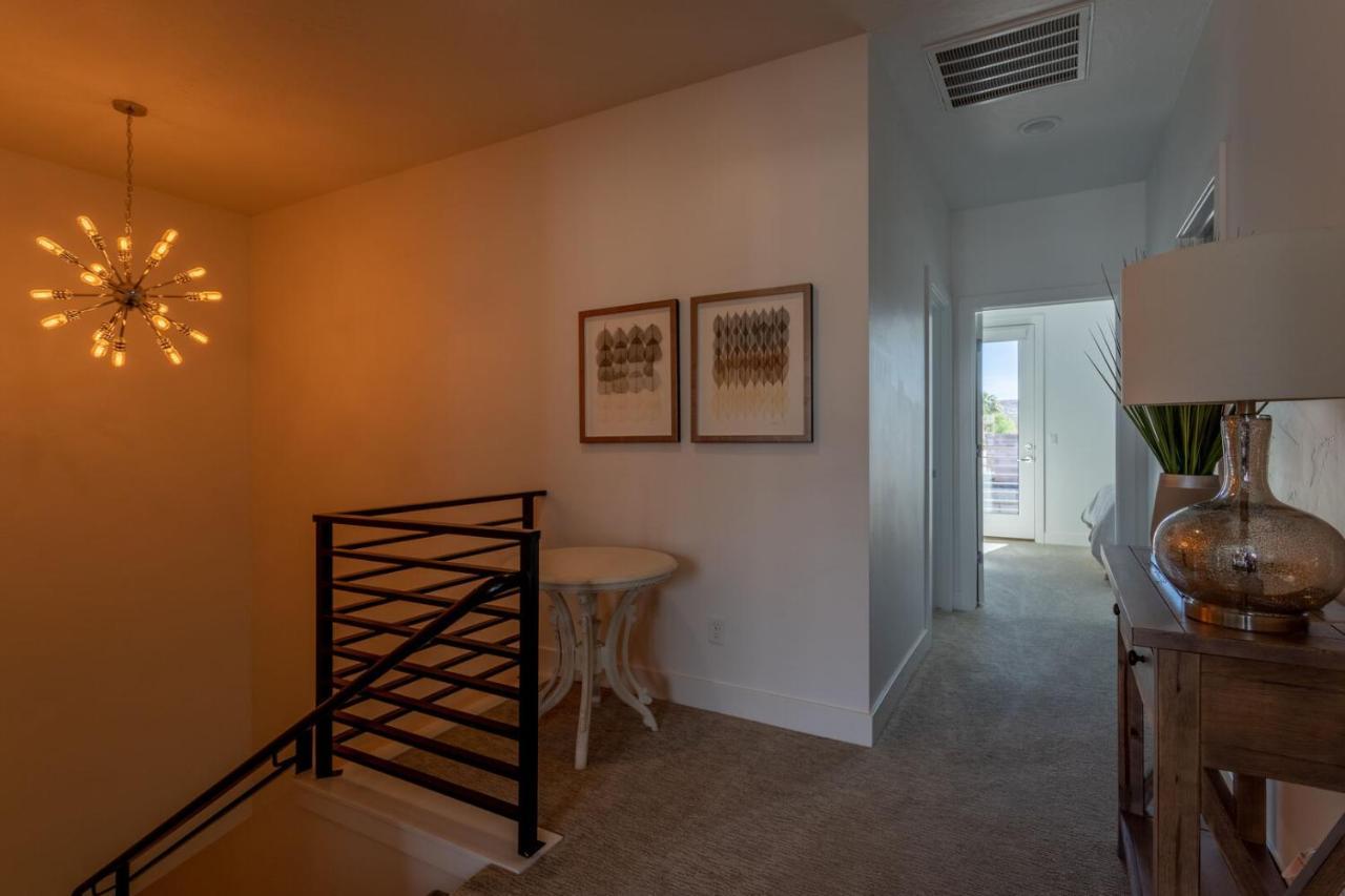 Lofts 13 4-Bedroom Modern Loft Steps From The Pool سانت جورج المظهر الخارجي الصورة