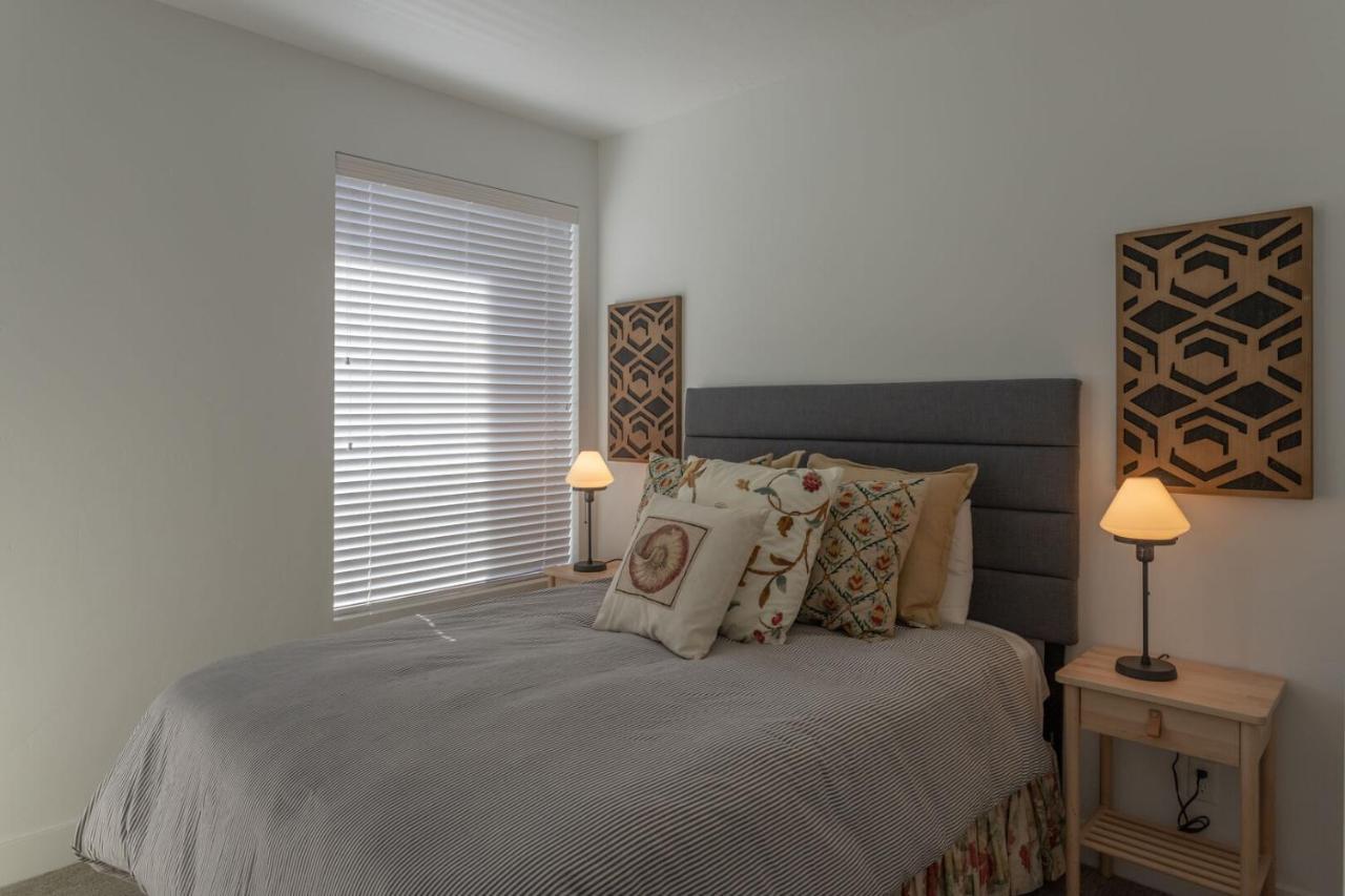 Lofts 13 4-Bedroom Modern Loft Steps From The Pool سانت جورج المظهر الخارجي الصورة
